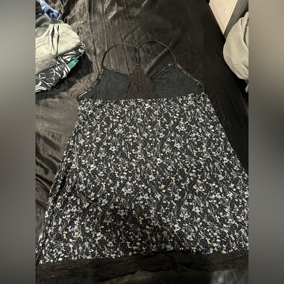 Victoria’s Secret nightgown - Picture 3 of 3